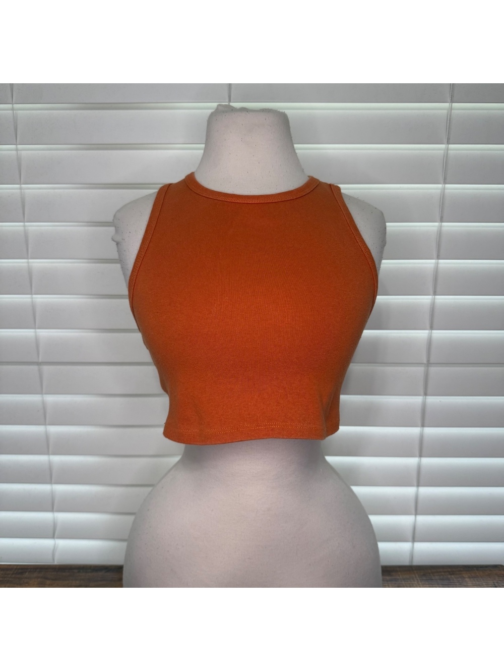 Deliverind Orange Crop Tank Top Size L